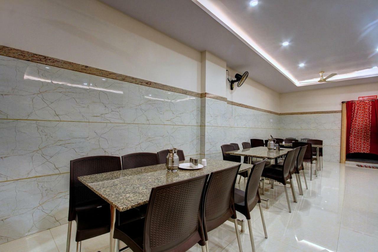 Hotel Ambika International Byndoor Bainduru エクステリア 写真